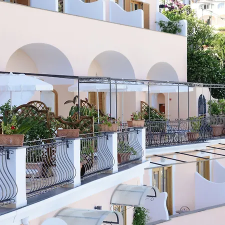 Hotel Conca D'oro 4*